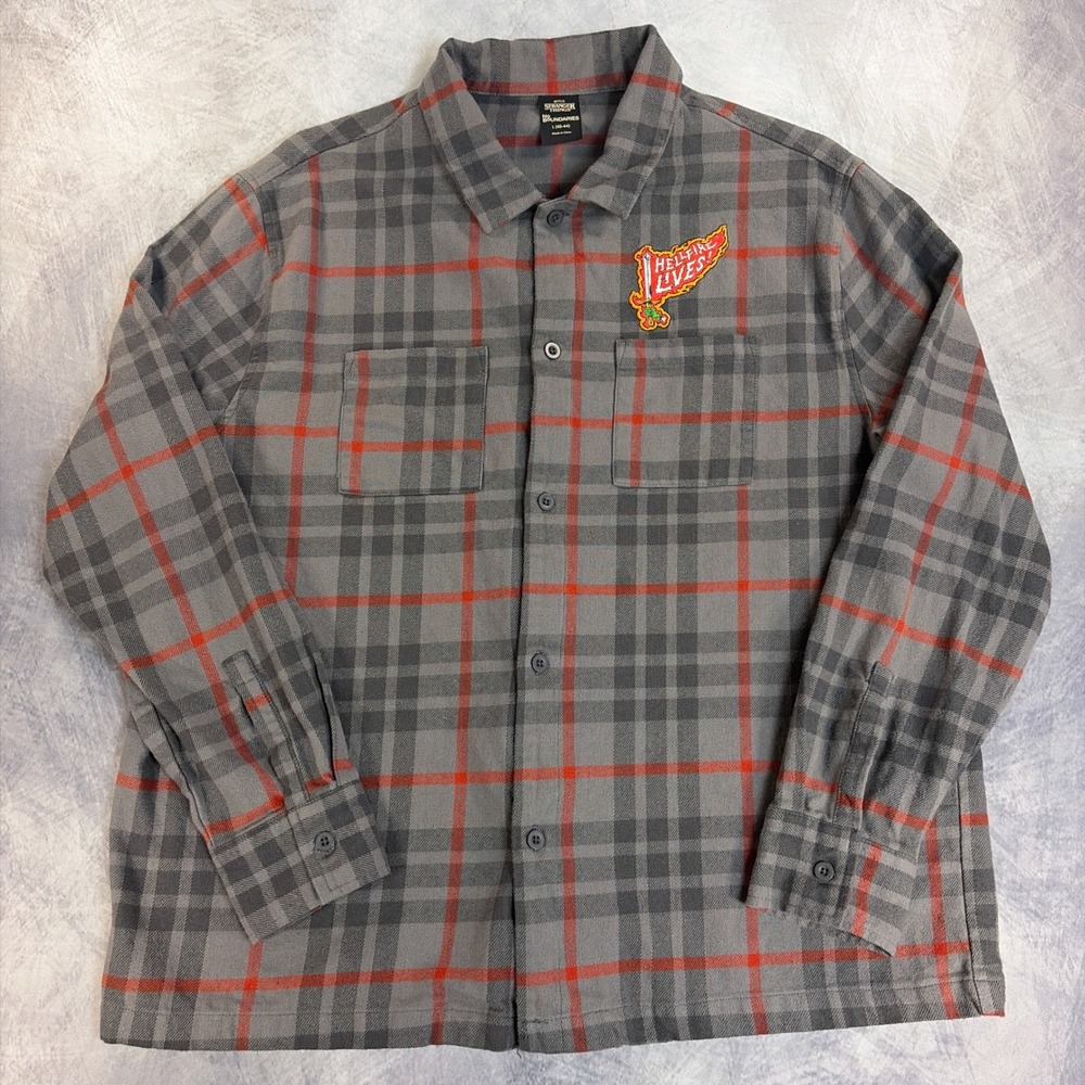 No Boundaries Flannel Shirt Mens L Grey Plaid Stranger Things Hellfire Lives